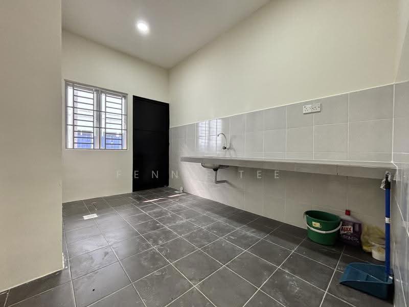 Rumah Teres 1-Tingkat untuk Disewa di Teluk Intan (Perak) - Fennie Tee - Kitchen - PropertyGuru.com.my