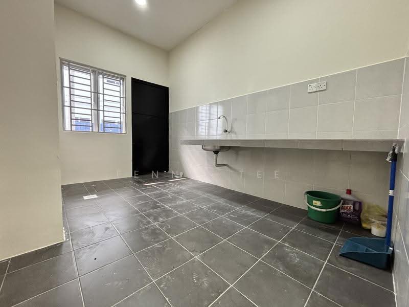 Rumah Teres 1-Tingkat untuk Disewa di Teluk Intan (Perak) - Fennie Tee - Kitchen - PropertyGuru.com.my