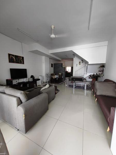 Terraced House for Sale in Sungai Buloh (Selangor) - Jessie Wong - Living Room - PropertyGuru.com.my