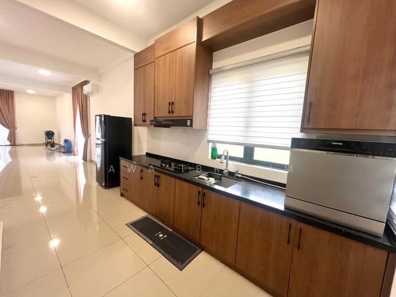 Rumah Teres 2-Tingkat untuk Dijual di Cyberjaya (Selangor) - Hawa Ibrahim - Kitchen - PropertyGuru.com.my