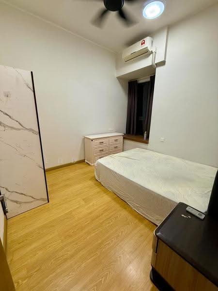 Condominium for Rent at Amberside @ Country Garden Danga Bay - Eddie Chan - Bedroom - PropertyGuru.com.my