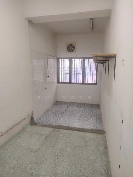 2-storey Terraced House for Sale in Taman Overseas Union (Taman Oug) (Jalan Klang Lama (Old Klang Road)) - KC Wong - Kitchen - PropertyGuru.com.my