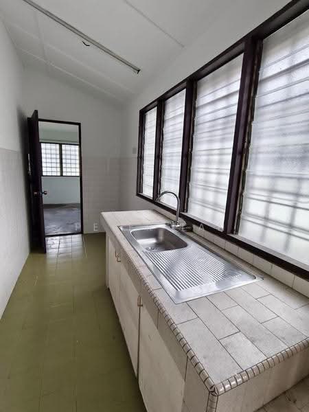 Rumah Teres 1-Tingkat untuk Disewa di Bandar Sri Damansara (Selangor) - Peter Tan - Kitchen - PropertyGuru.com.my