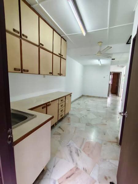 Rumah Teres 1-Tingkat untuk Disewa di Bandar Sri Damansara (Selangor) - Peter Tan - Kitchen - PropertyGuru.com.my