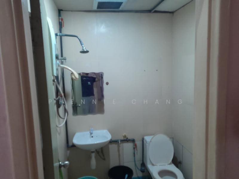 Kondominium untuk Disewa di 1Borneo - Phennie Chang - Bathroom - PropertyGuru.com.my