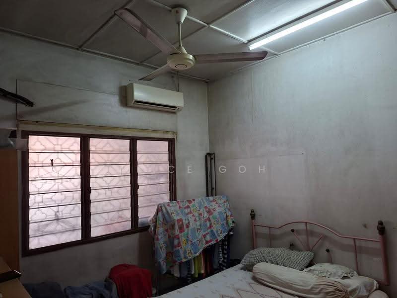 Rumah Teres 1-Tingkat untuk Dijual di Petaling Jaya (Selangor) - Alice Goh - Bedroom - PropertyGuru.com.my