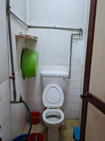 Rumah Teres 1-Tingkat untuk Dijual di Petaling Jaya (Selangor) - Alice Goh - Bathroom - PropertyGuru.com.my