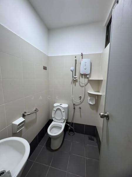 Rumah Teres 2-Tingkat untuk Disewa di Skudai (Johor) - Jack Chai - Bathroom - PropertyGuru.com.my