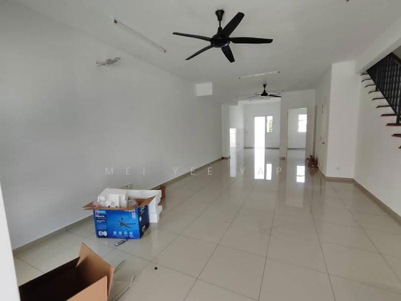 Rumah Teres 2-Tingkat untuk Disewa di Eco Majestic (Semenyih) - Mei Yee Yap - Living Room - PropertyGuru.com.my