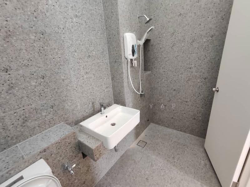 Rumah Teres 2-Tingkat untuk Disewa di Eco Majestic (Semenyih) - Mei Yee Yap - Bathroom - PropertyGuru.com.my