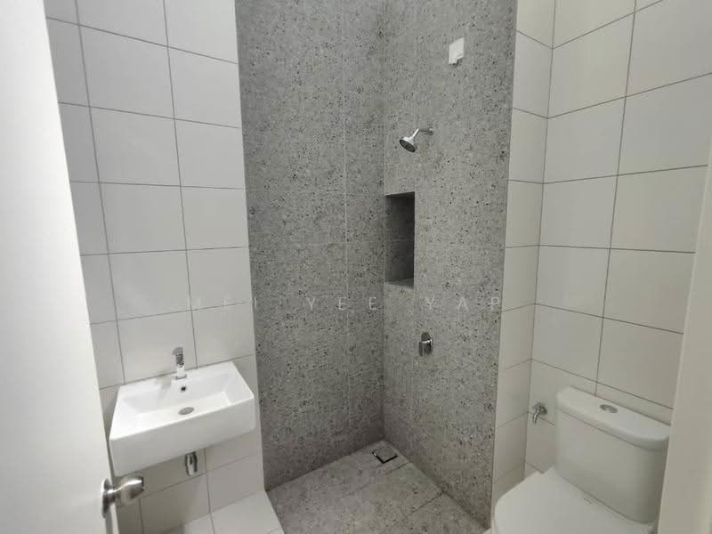 Rumah Teres 2-Tingkat untuk Disewa di Eco Majestic (Semenyih) - Mei Yee Yap - Bathroom - PropertyGuru.com.my