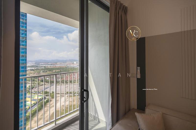 Kediaman Servis untuk Disewa di Sunsuria Forum - Vitas Tan - Balcony - PropertyGuru.com.my