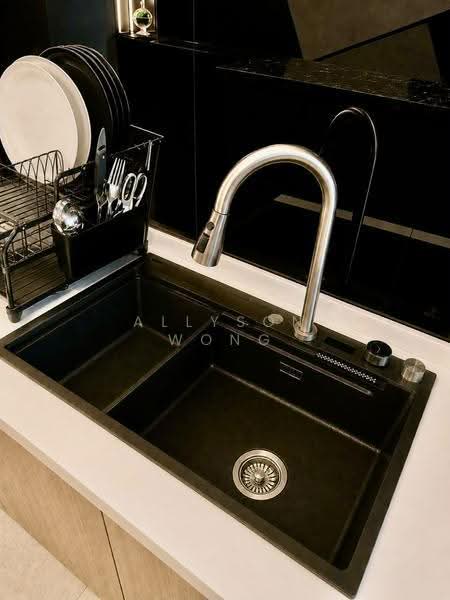 Condominium for Rent at Lakefront Residence - Allyson Wong - Kitchen - PropertyGuru.com.my
