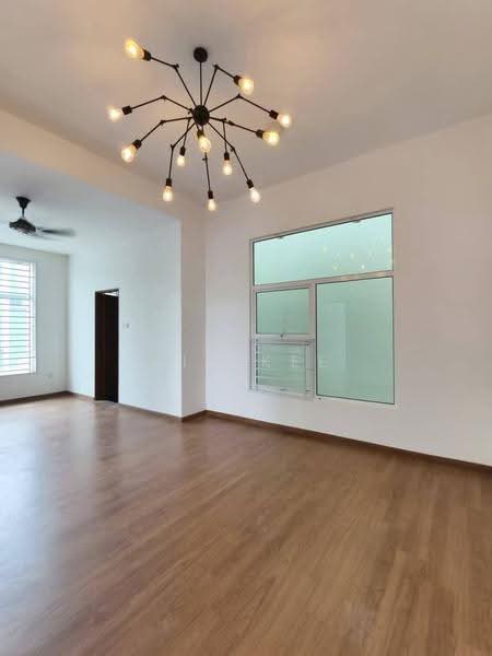 Rumah Kluster untuk Dijual di Taman Mount Austin (Tebrau) - VIN Kee - Living Room - PropertyGuru.com.my