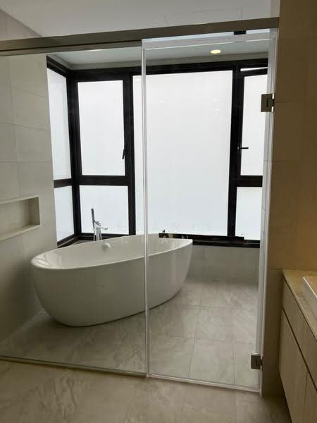 Kediaman Servis untuk Disewa di Jendela Residences - Melanie Chan - Bathroom - PropertyGuru.com.my