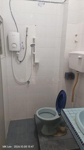 Rumah Teres 1.5-Tingkat untuk Disewa di Taman Bukit Maluri (Kepong) - M.K. Lee - Bathroom - PropertyGuru.com.my