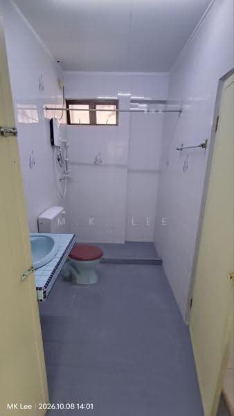 Rumah Teres 1.5-Tingkat untuk Disewa di Taman Bukit Maluri (Kepong) - M.K. Lee - Bathroom - PropertyGuru.com.my