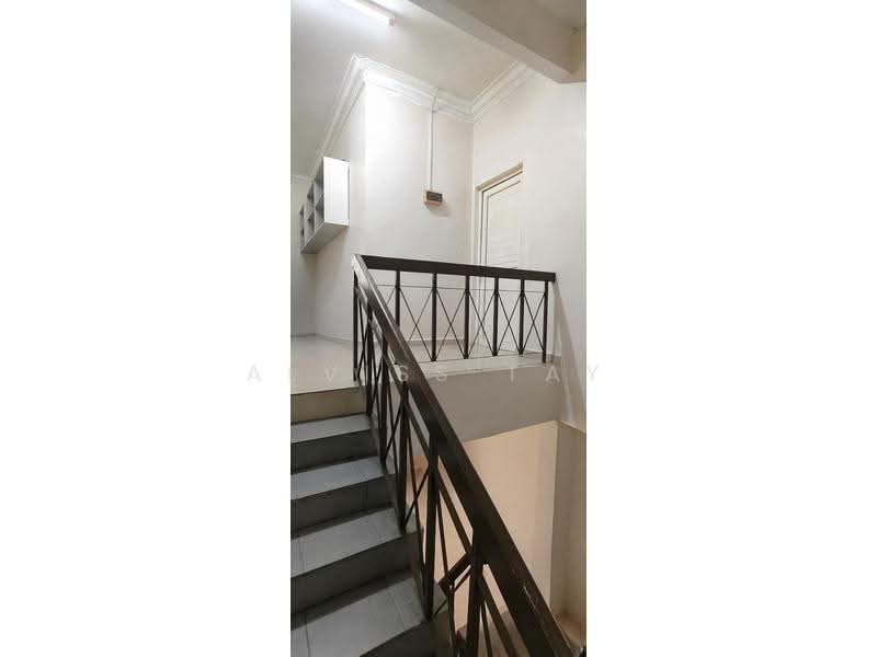 Semi-Detached House for Sale in Taman Bukit Kempas (Tampoi) - Alviss Tay - Corridor - PropertyGuru.com.my