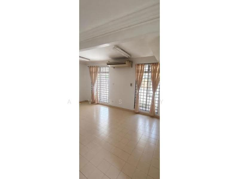 Semi-Detached House for Sale in Taman Bukit Kempas (Tampoi) - Alviss Tay - Living Room - PropertyGuru.com.my