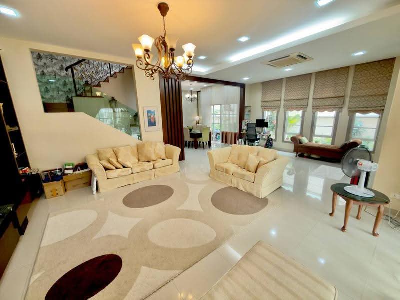 Bungalow House for Sale in Bandar Putra Permai (Seri Kembangan) - Danial Mohd Zaki - PropertyGuru.com.my