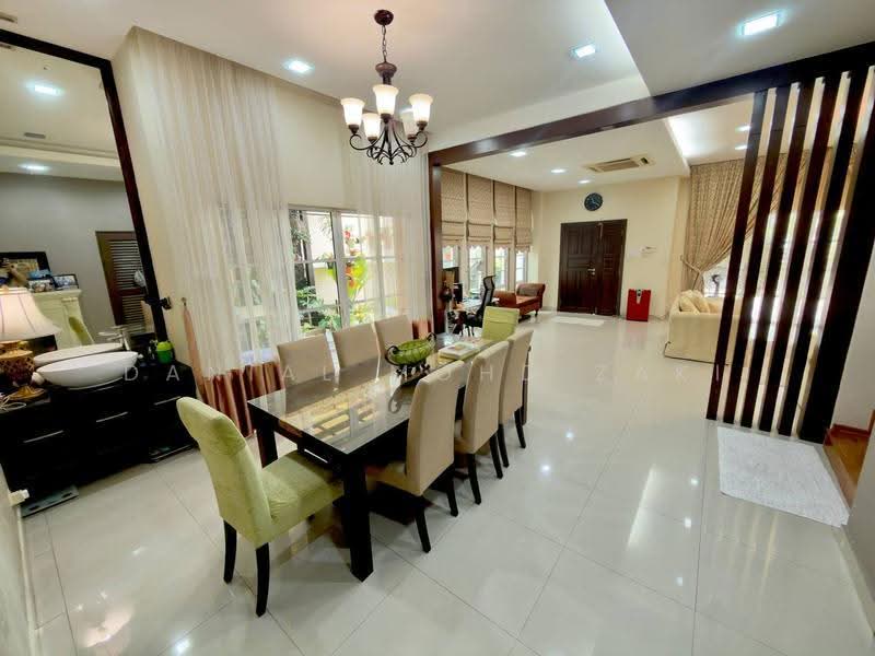 Bungalow House for Sale in Bandar Putra Permai (Seri Kembangan) - Danial Mohd Zaki - PropertyGuru.com.my