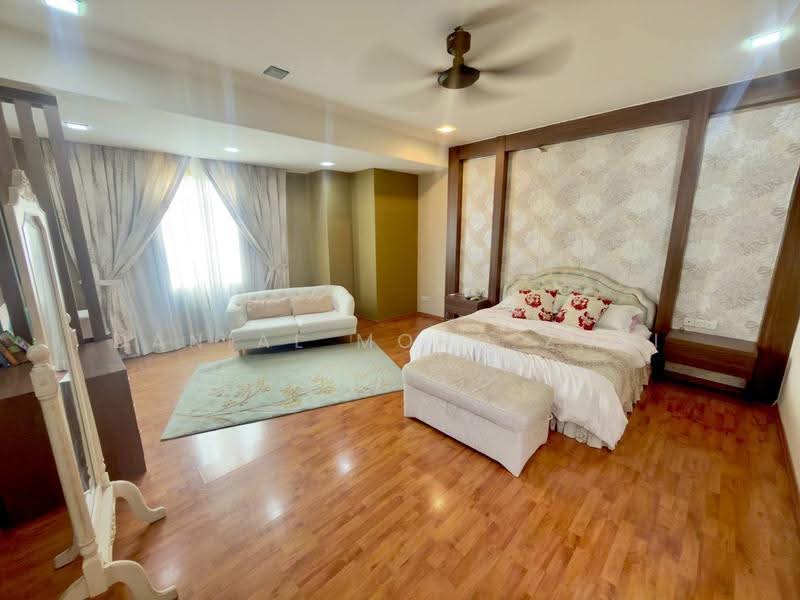 Bungalow House for Sale in Bandar Putra Permai (Seri Kembangan) - Danial Mohd Zaki - PropertyGuru.com.my