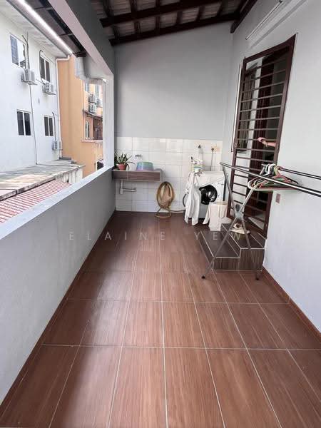 3-storey Terraced House for Sale in Taman Tasik Indah (Jalan Ipoh) - Elaine Yew - PropertyGuru.com.my