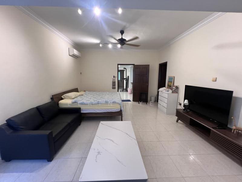 3-storey Terraced House for Sale in Taman Tasik Indah (Jalan Ipoh) - Elaine Yew - PropertyGuru.com.my