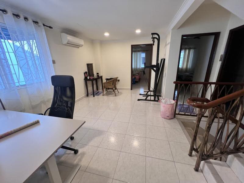 3-storey Terraced House for Sale in Taman Tasik Indah (Jalan Ipoh) - Elaine Yew - PropertyGuru.com.my