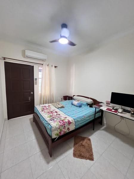 3-storey Terraced House for Sale in Taman Tasik Indah (Jalan Ipoh) - Elaine Yew - PropertyGuru.com.my