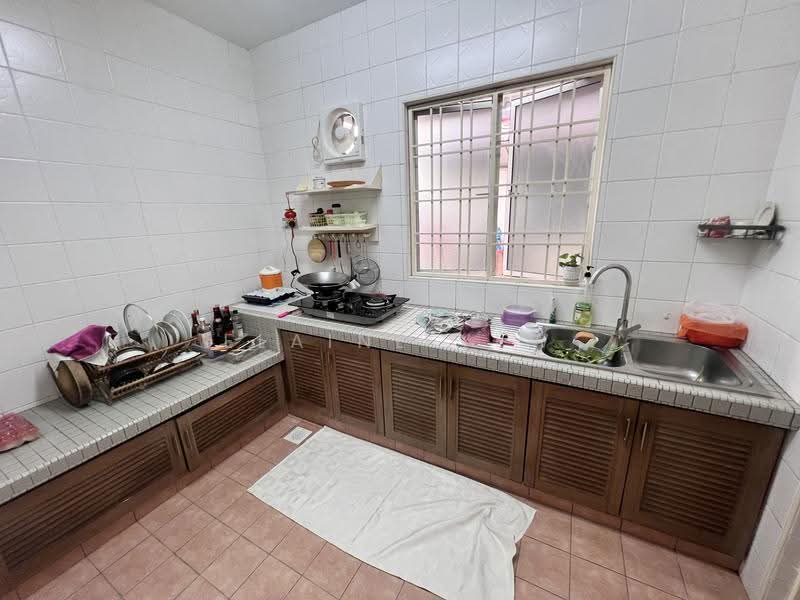 3-storey Terraced House for Sale in Taman Tasik Indah (Jalan Ipoh) - Elaine Yew - PropertyGuru.com.my