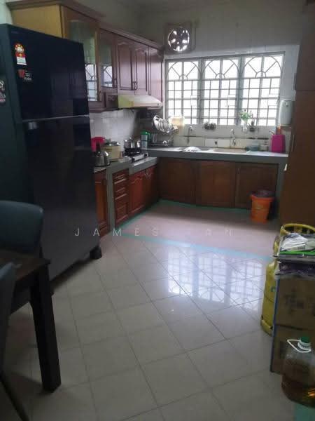 Rumah Teres 2-Tingkat untuk Dijual di Taman Mastiara (Jalan Ipoh) - James Tan - Kitchen - PropertyGuru.com.my