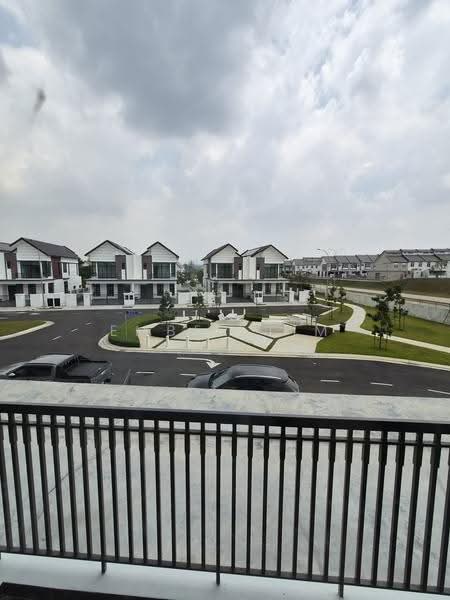 Rumah Berkembar untuk Disewa di Setia Eco Gardens (Gelang Patah) - Ember Lim - Exterior - PropertyGuru.com.my