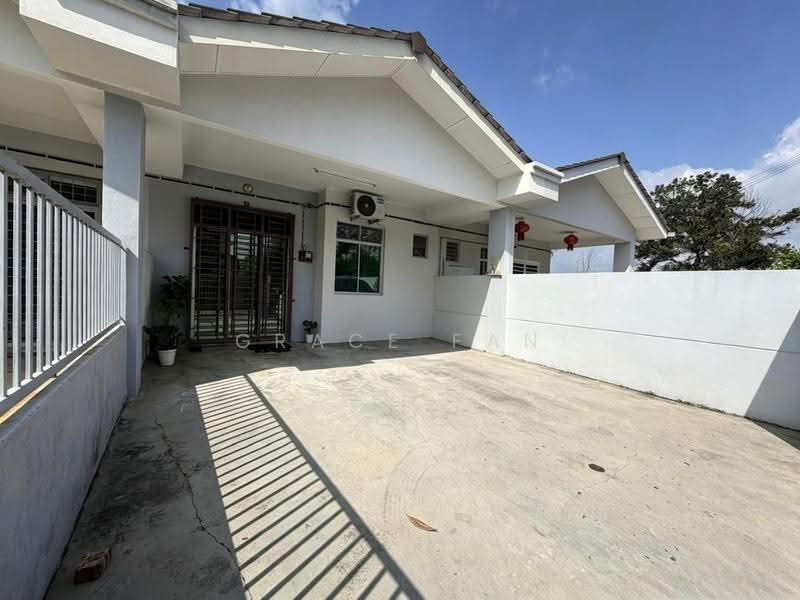 1-storey Terraced House for Sale in Taman Kluang Indah (Kluang) - Grace Fan - PropertyGuru.com.my