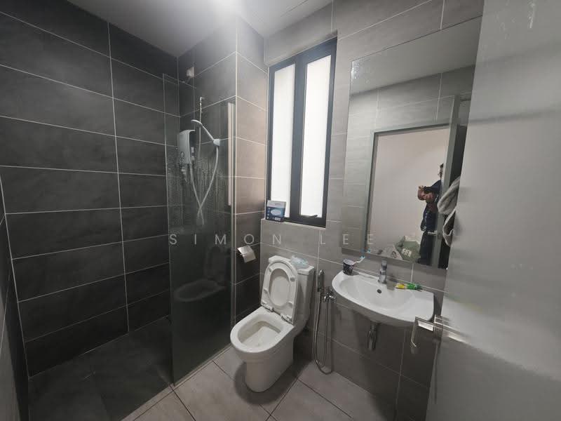 Service Residence for Sale at Utropolis Urbano - Simon Lee - Bathroom - PropertyGuru.com.my