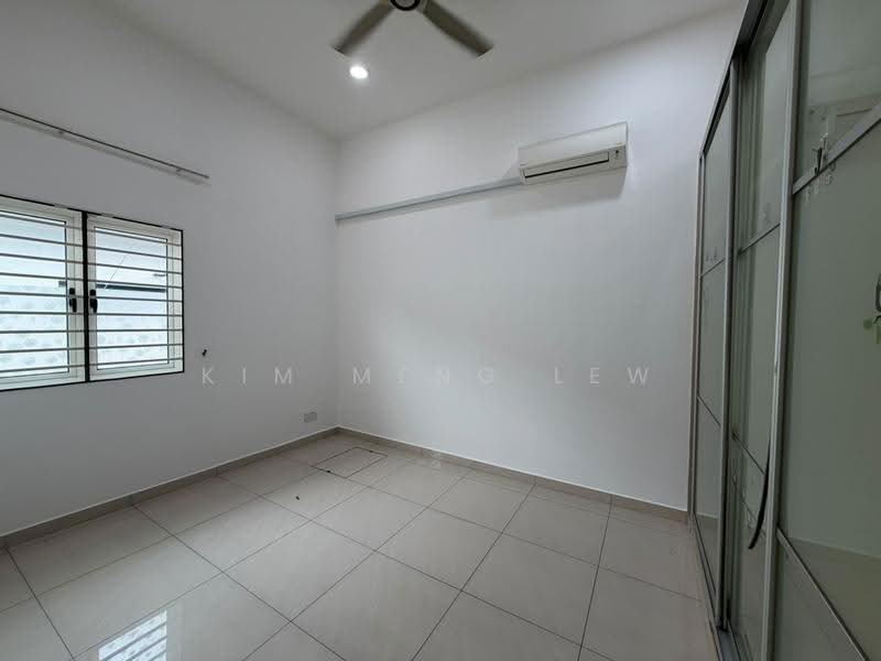 1.5-storey Terraced House for Sale in Bandar Sri Damansara (Selangor) - Kim Meng Lew - Bedroom - PropertyGuru.com.my