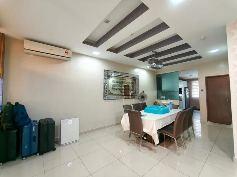 2-storey Terraced House for Sale in Taman Impian Emas (Skudai) - Vic Lim - Dining Room - PropertyGuru.com.my