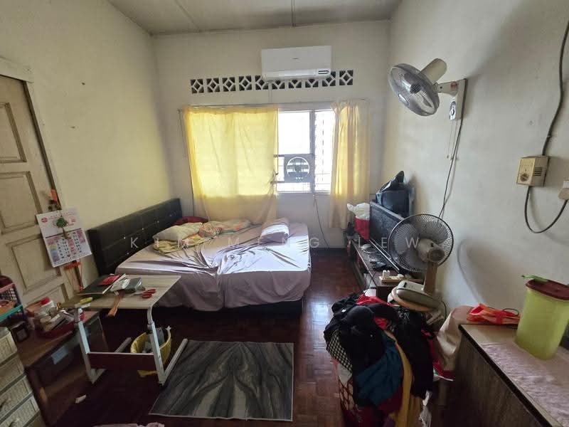 2-storey Terraced House for Sale in Taman Petaling (Kepong) - Kim Meng Lew - Bedroom - PropertyGuru.com.my
