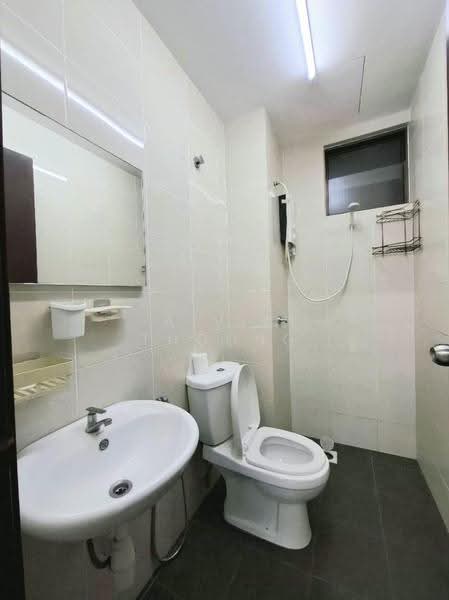 Kondominium untuk Disewa di Residensi Zamrud - Aivin Thoong - Bathroom - PropertyGuru.com.my