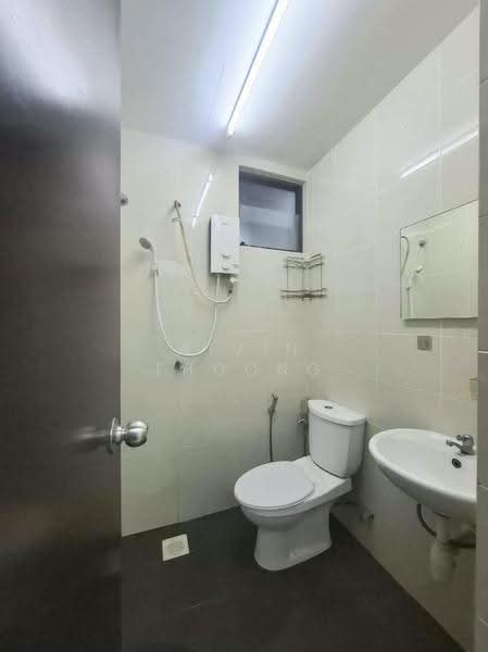 Kondominium untuk Disewa di Residensi Zamrud - Aivin Thoong - Bathroom - PropertyGuru.com.my