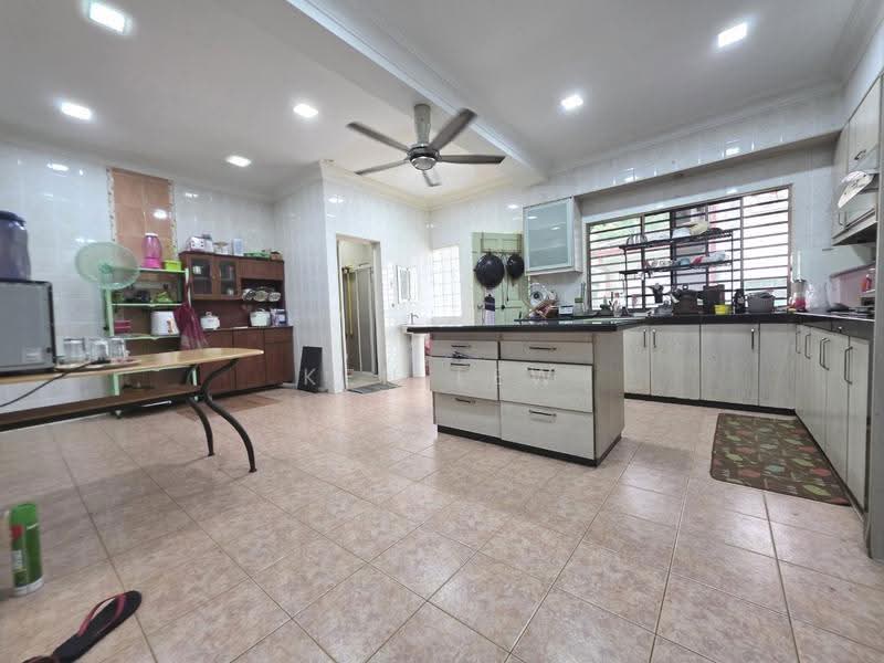 2-storey Terraced House for Sale in Taman Cuepacs (Cheras) - Ken Lew - Kitchen - PropertyGuru.com.my