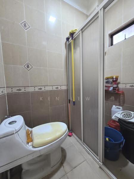 2-storey Terraced House for Sale in Taman Cuepacs (Cheras) - Ken Lew - Bathroom - PropertyGuru.com.my