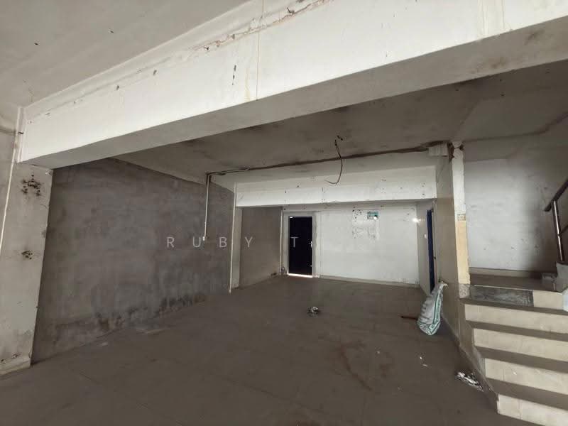 Shop for Rent in Kampung Skudai Kiri (Tampoi) - Ruby Teow - Interior - PropertyGuru.com.my