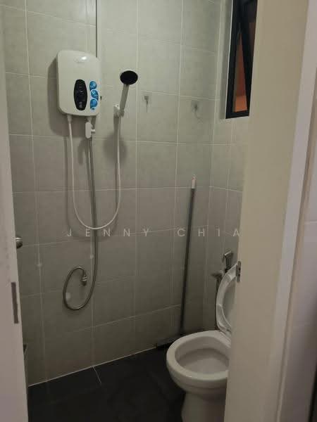 Kediaman Servis untuk Disewa di MKH Boulevard II - Jenny Chia - Bathroom - PropertyGuru.com.my
