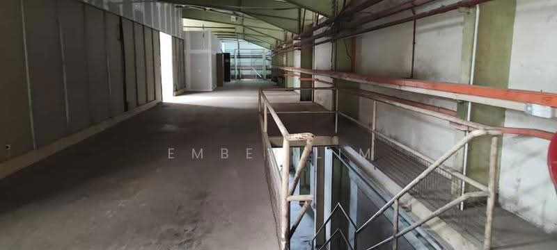 Semi-D Factory for Rent in Taman Desa Cemerlang (Ulu Tiram) - Ember Lim - Corridor - PropertyGuru.com.my