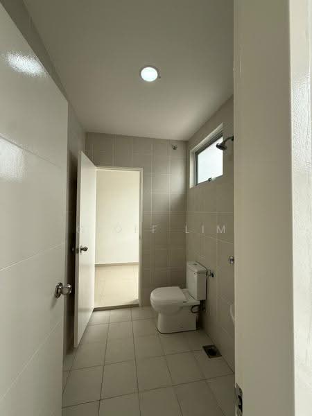 Rumah Teres 2-Tingkat untuk Disewa di Labu (Negeri Sembilan) - Geoff Lim - Bathroom - PropertyGuru.com.my