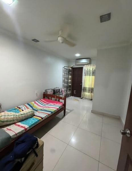 3-storey Terraced House for Sale in Taman Fadason (Kepong) - Kim Meng Lew - Bedroom - PropertyGuru.com.my