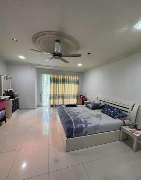 3-storey Terraced House for Sale in Taman Fadason (Kepong) - Kim Meng Lew - Bedroom - PropertyGuru.com.my