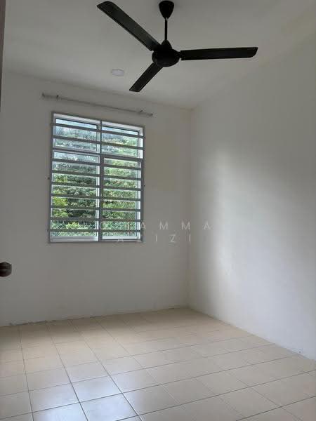 Semi-Detached House for Sale in Kampung Cherating Perdana (Sungai Karang) - Mohammad Azizi - PropertyGuru.com.my