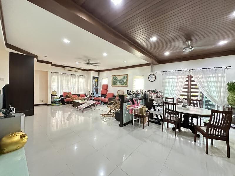 Semi-Detached House for Sale in Sungai Long (Bandar Sungai Long) - Yumiko Kew - Living Room - PropertyGuru.com.my